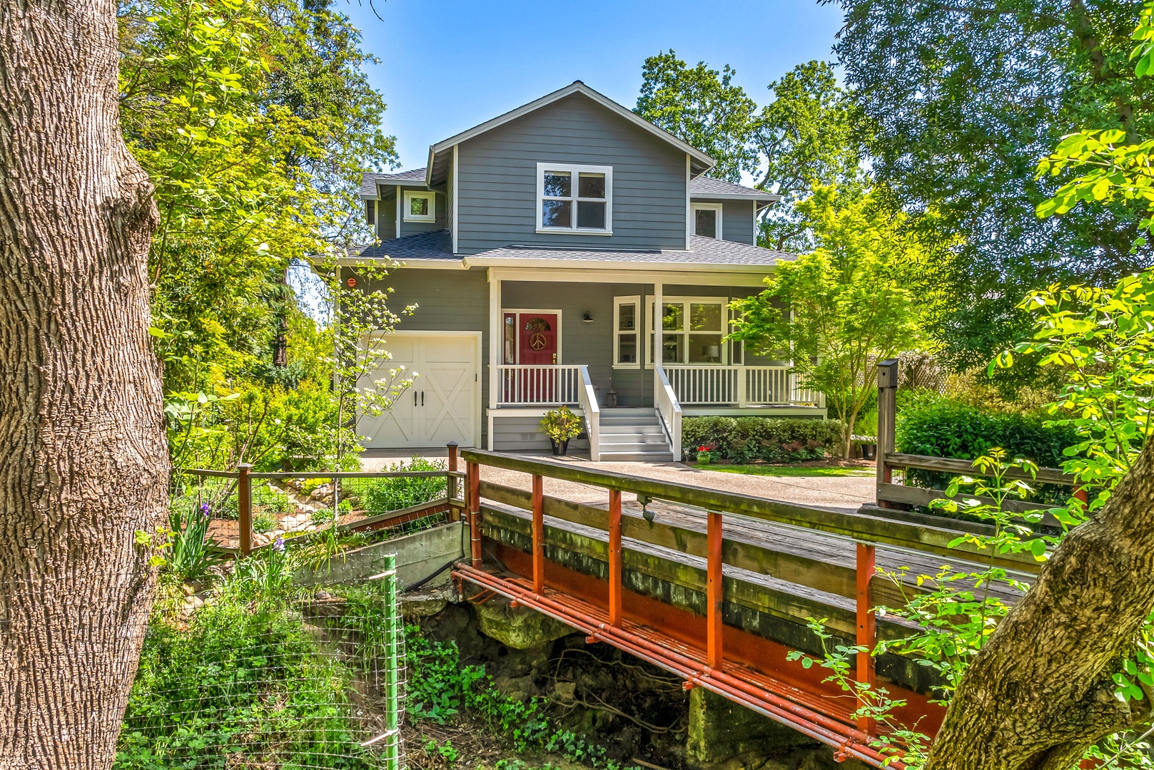 Creekside Cottage